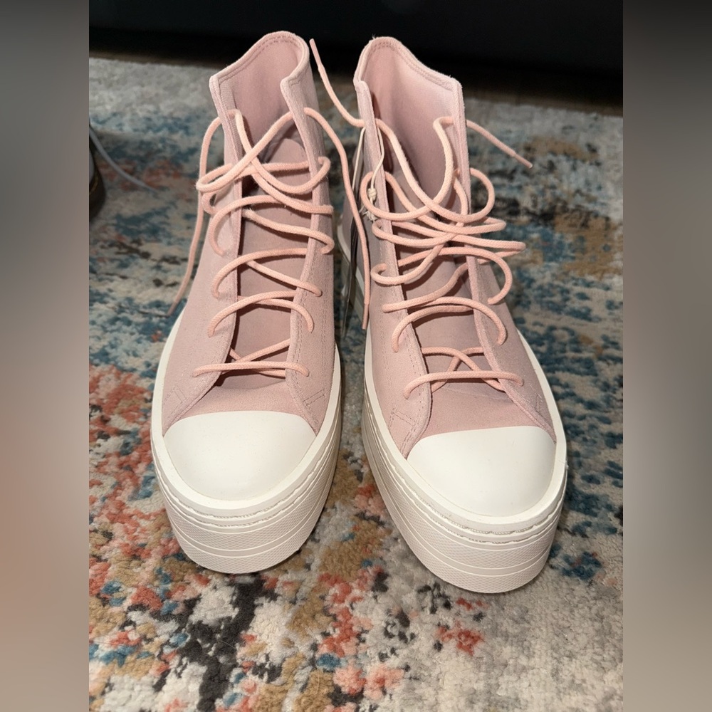 Brand new Converse